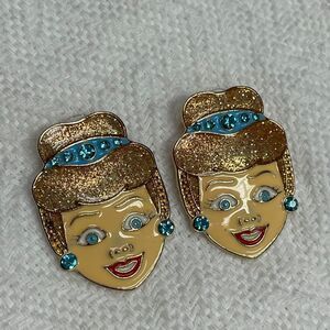 Cinderella earrings​